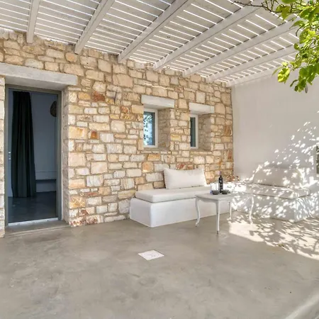 Les Oliviers 빌라 Isterni (Paros)