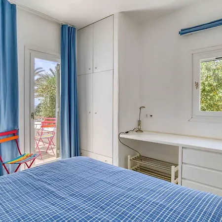 빌라 Les Oliviers Isterni (Paros)